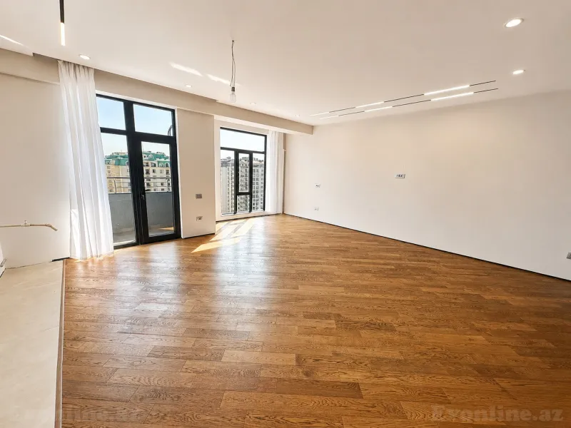 Satılır 2 otaqlı Mənzil Yeni tikili 85 m² Gənclik m. - şəkil 2