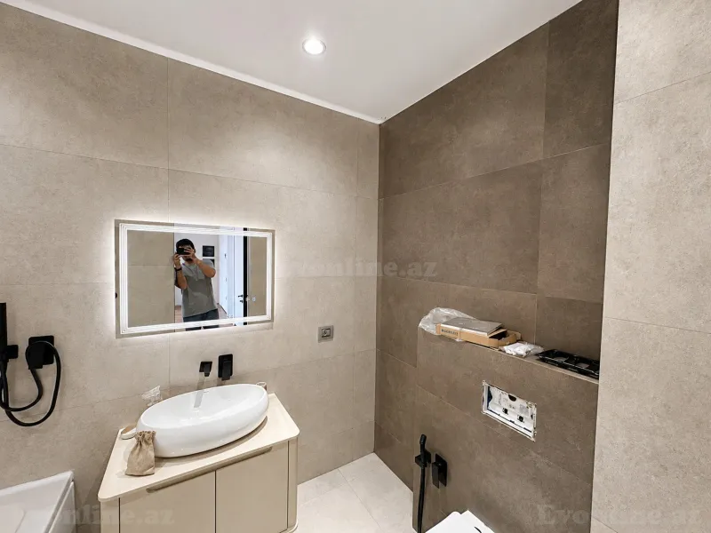 Satılır 2 otaqlı Mənzil Yeni tikili 85 m² Gənclik m. - şəkil 7