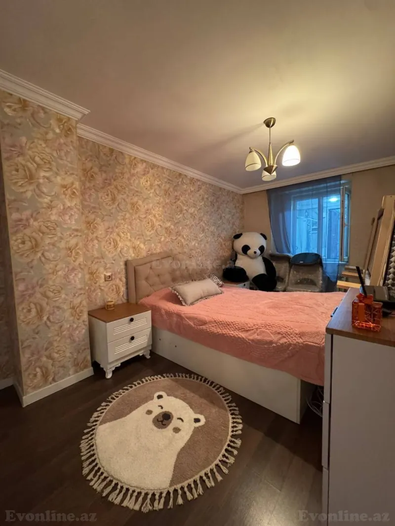 Satılır 2 otaqlı Mənzil Köhnə tikili 70 m² İnşaatçılar m. - şəkil 3