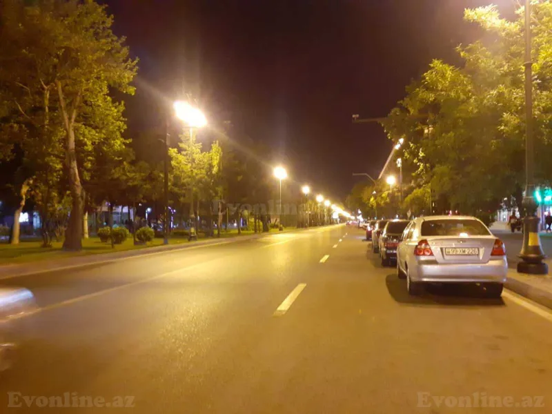 Satılır 2 otaqlı Mənzil Köhnə tikili 72 m² Gənclik m. - şəkil 3