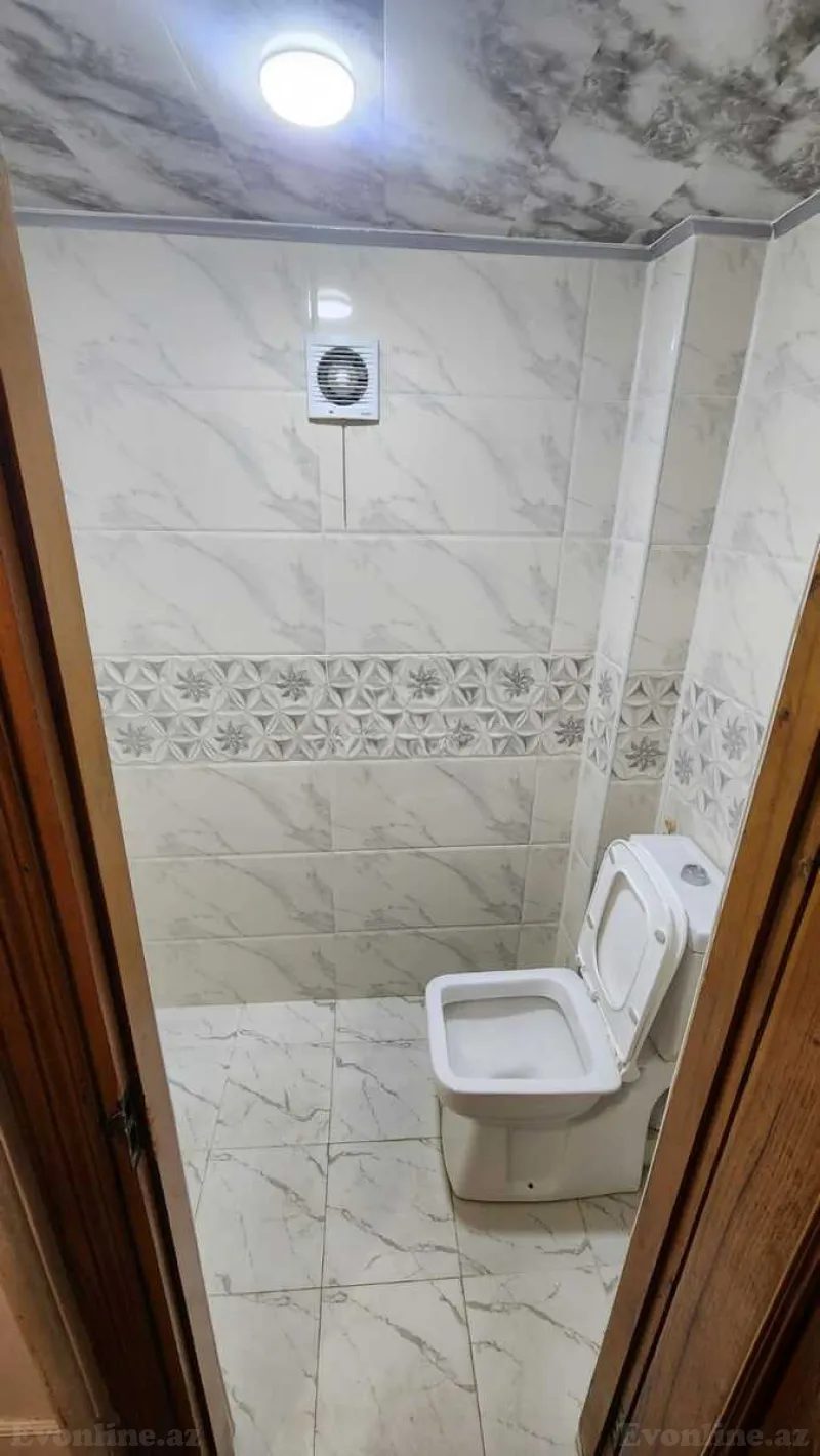 Satılır 2 otaqlı Mənzil Köhnə tikili 72 m² Gənclik m. - şəkil 13