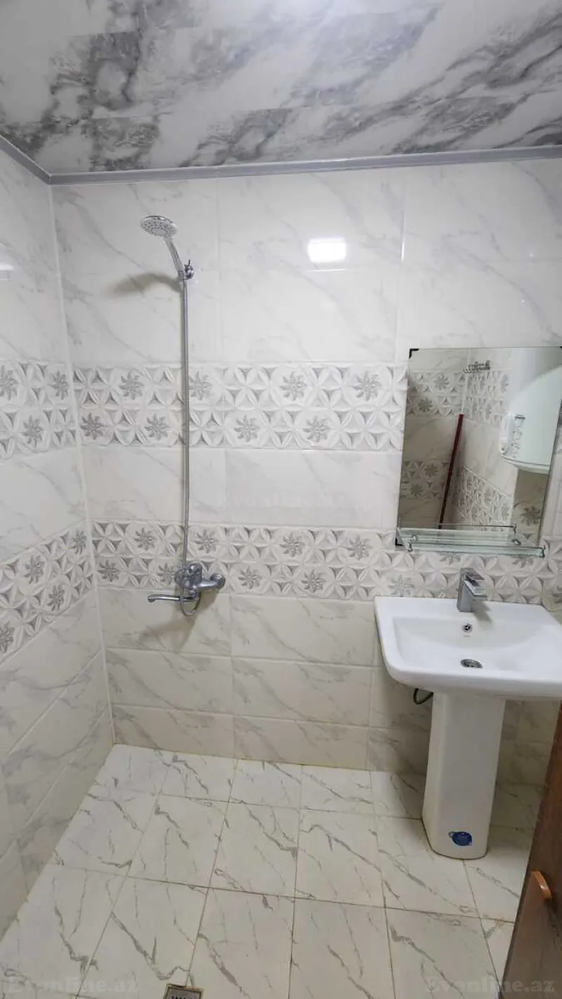 Satılır 2 otaqlı Mənzil Köhnə tikili 72 m² Gənclik m. - şəkil 14