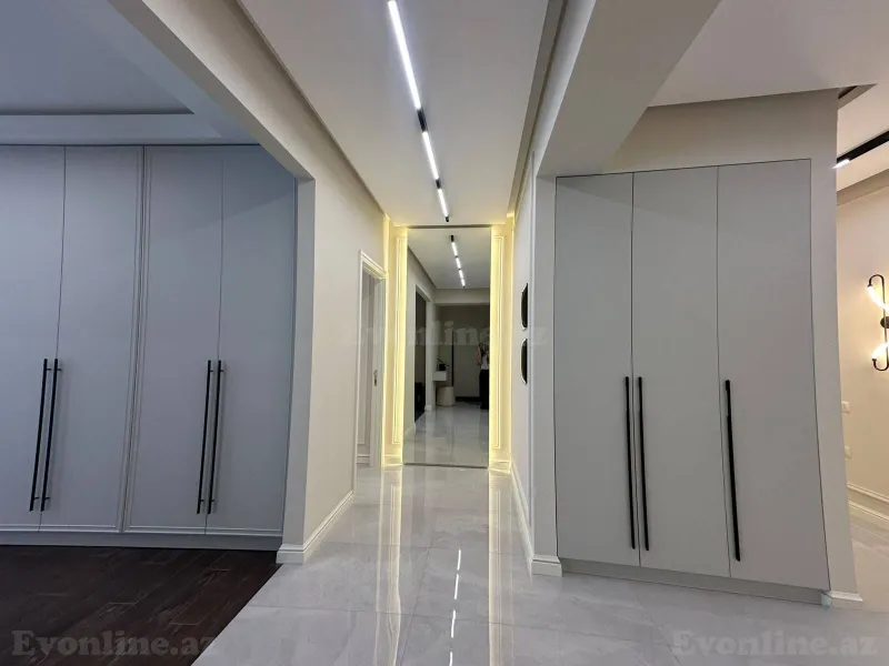 Satılır 3 otaqlı Mənzil Yeni tikili 155 m² Bakmil m. - şəkil 24