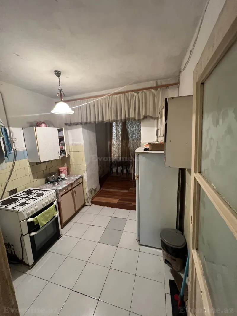 Satılır 3 otaqlı Mənzil Köhnə tikili 90 m² Yasamal - şəkil 3