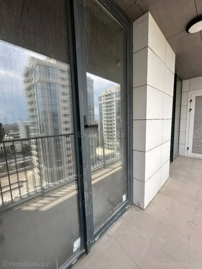 1 otaqlı Mənzil 72 m² Koroğlu m. Satılır
