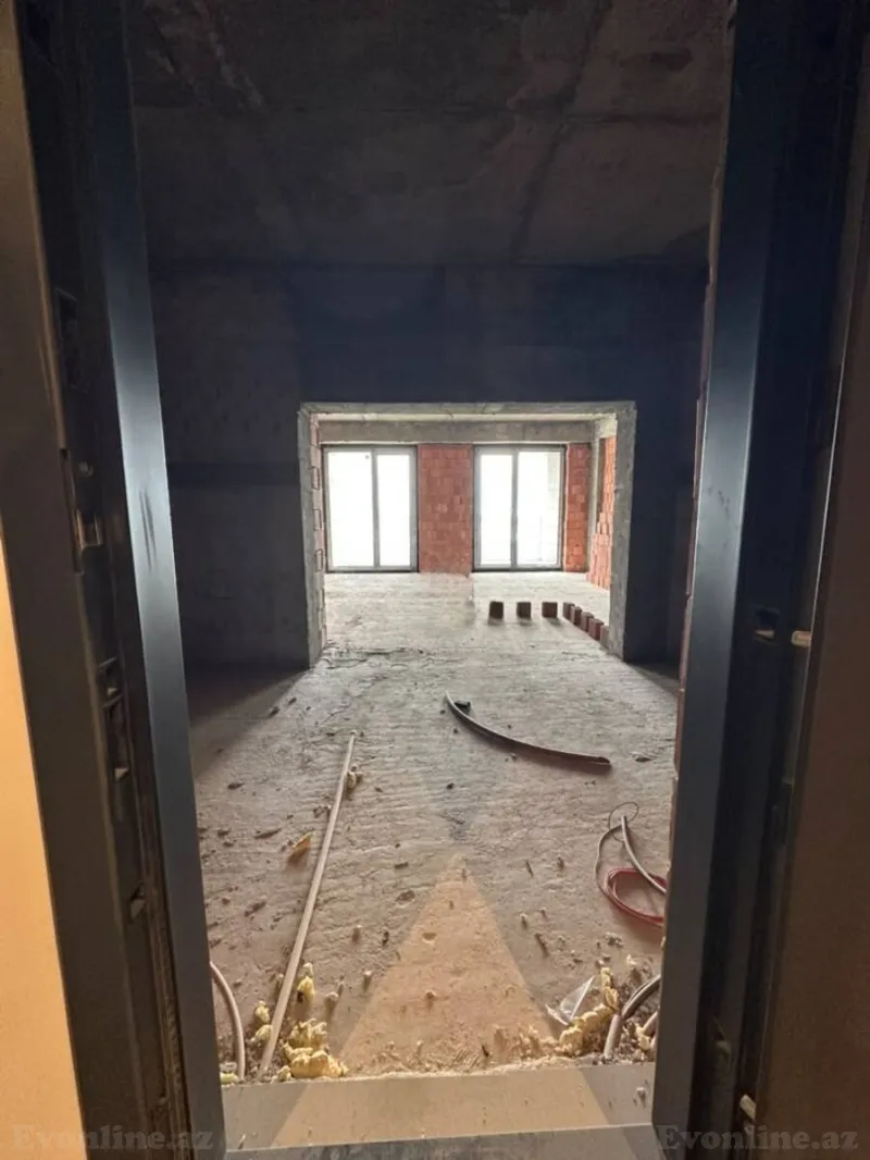 Satılır 1 otaqlı Mənzil Yeni tikili 72 m² Koroğlu m. - şəkil 3