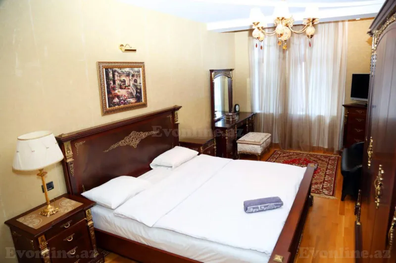 Kirayə verilir 4 otaqlı Mənzil Yeni tikili 210 m² 28 May m. - şəkil 19