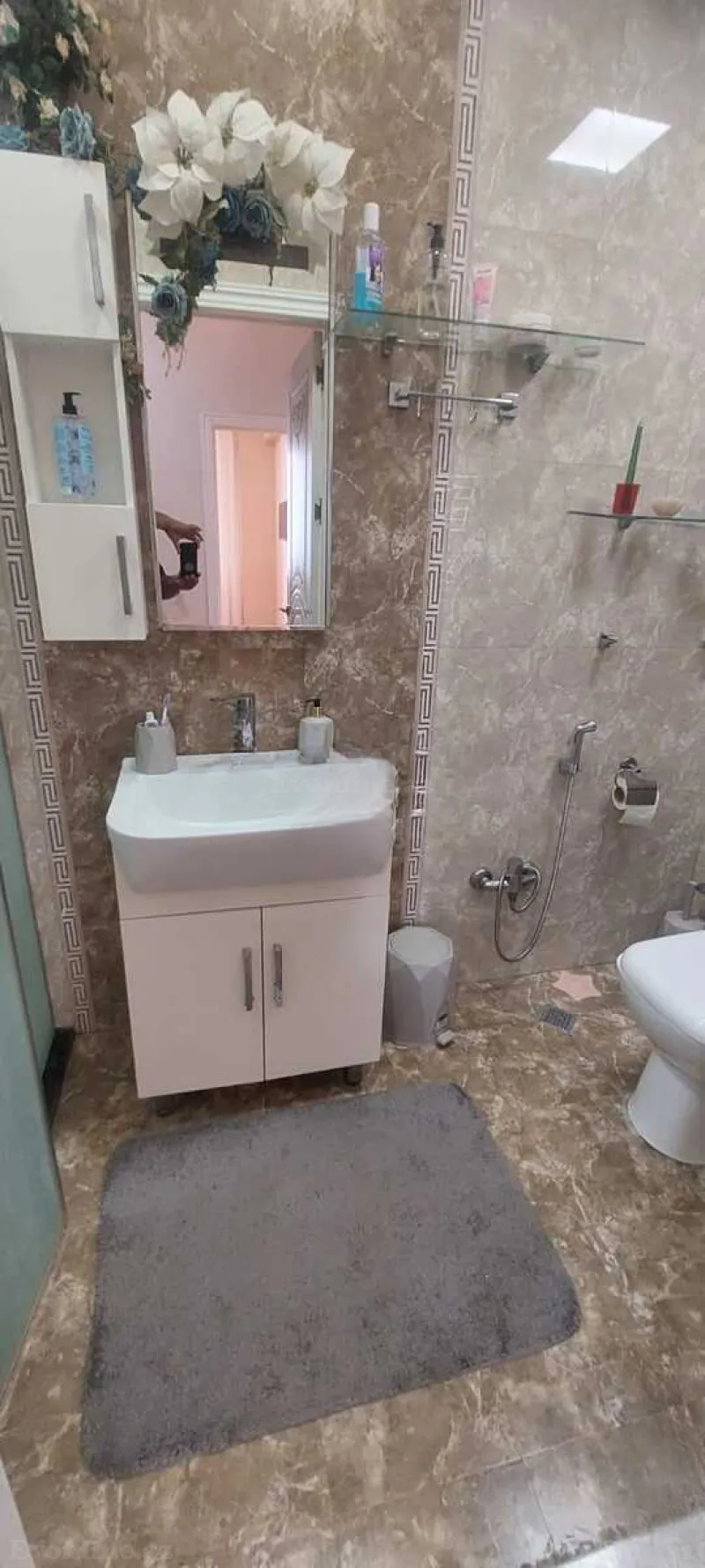 Kirayə verilir 2 otaqlı Mənzil Yeni tikili 67 m² Memar Əcəmi m. - şəkil 16