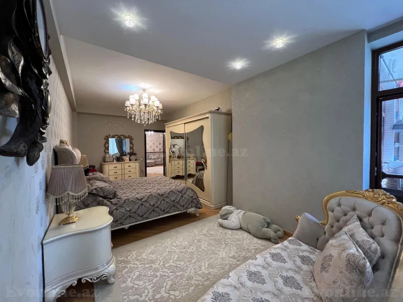 Satılır 4 otaqlı Mənzil Yeni tikili 190 m² Nəsimi r. - şəkil 5