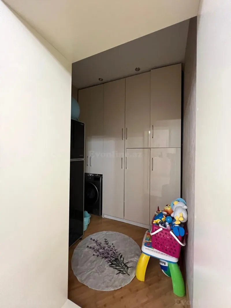 Satılır 4 otaqlı Mənzil Yeni tikili 190 m² Nəsimi r. - şəkil 14