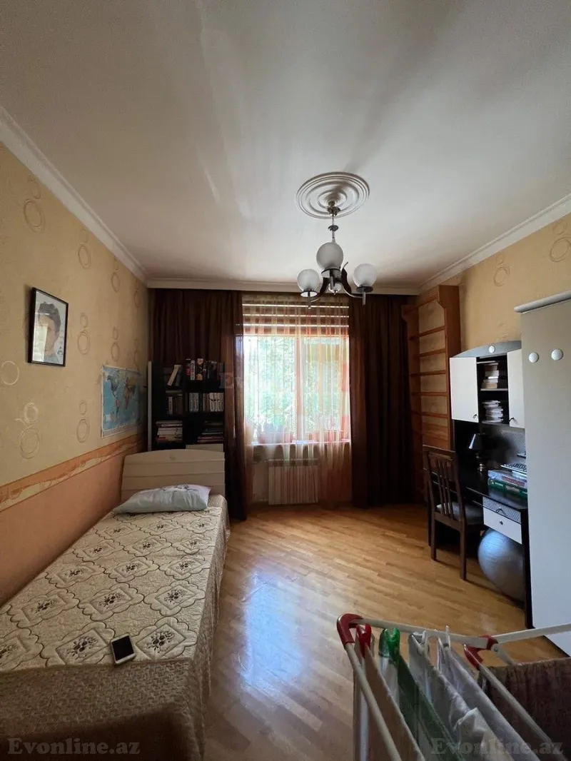 Satılır 3 otaqlı Mənzil Köhnə tikili 85 m² Elmlər Akademiyası m. - şəkil 2