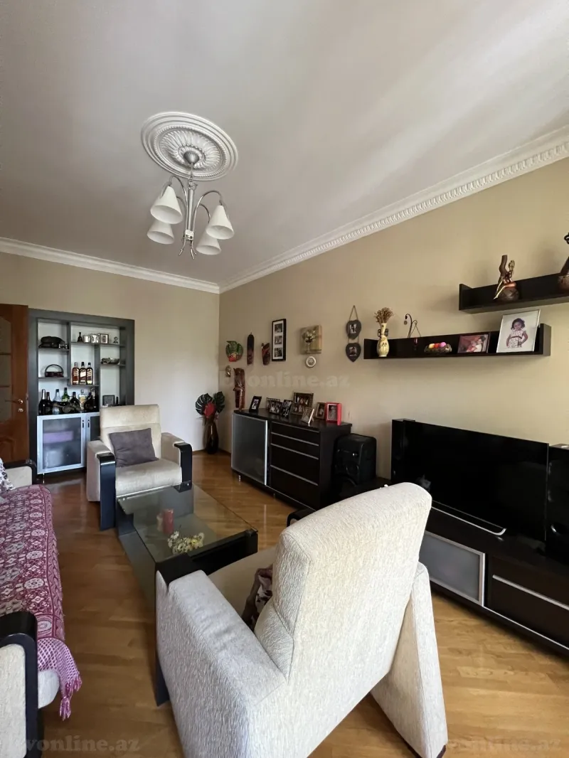 Satılır 3 otaqlı Mənzil Köhnə tikili 85 m² Elmlər Akademiyası m. - şəkil 8