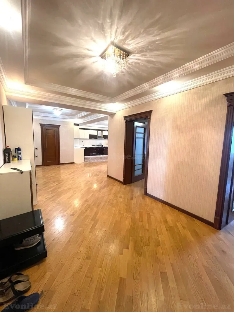 Satılır 3 otaqlı Mənzil Yeni tikili 136 m² Nəriman Nərimanov m. - şəkil 14