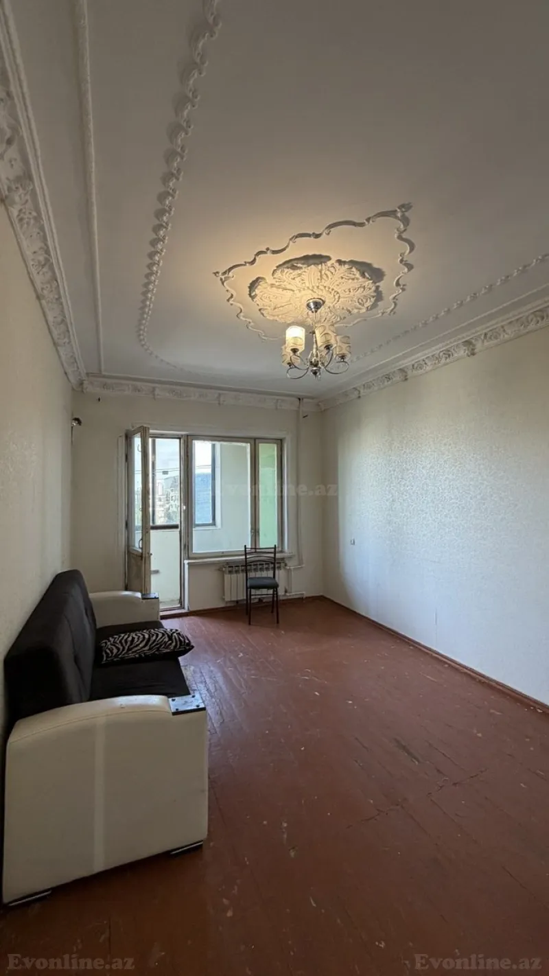 Satılır 3 otaqlı Mənzil Köhnə tikili 85 m² Bakıxanov - şəkil 4