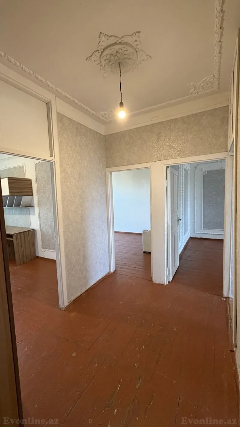 Satılır 3 otaqlı Mənzil Köhnə tikili 85 m² Bakıxanov - şəkil 13