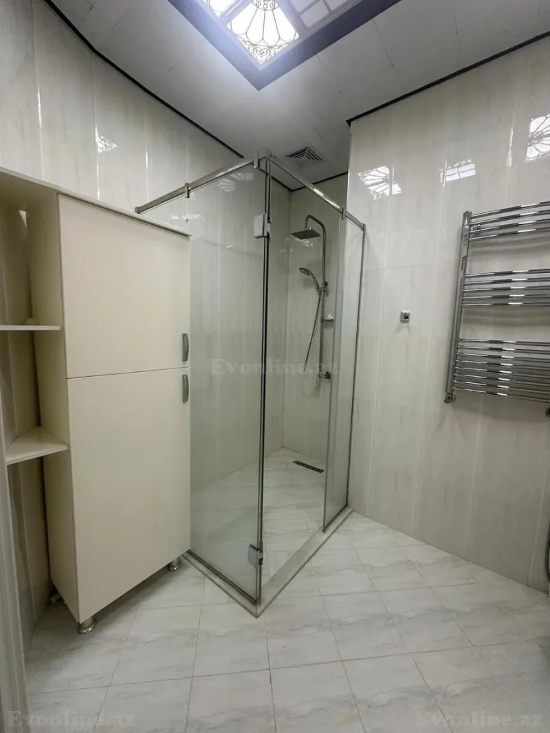 Kirayə verilir 3 otaqlı Mənzil Yeni tikili 145 m² Xətai m. - şəkil 14