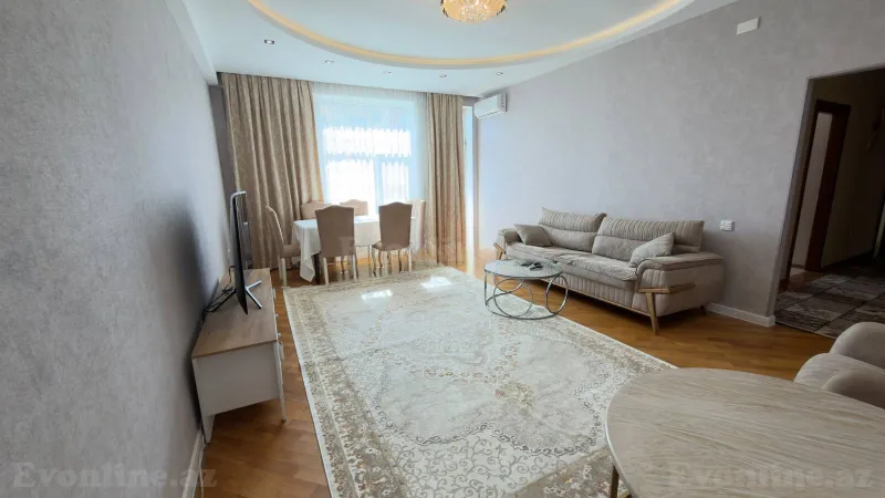 3 otaqlı Mənzil 95 m² İnşaatçılar m. Kirayə verilir