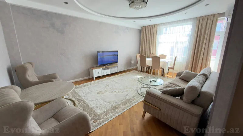 Kirayə verilir 3 otaqlı Mənzil Yeni tikili 95 m² İnşaatçılar m. - şəkil 2