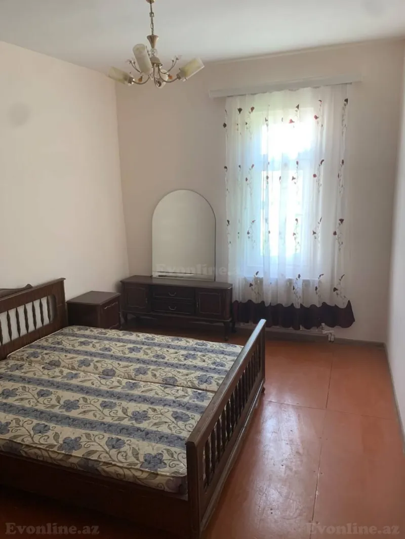 Kirayə verilir 2 otaqlı Mənzil Köhnə tikili 50 m² Nəsimi r. - şəkil 2
