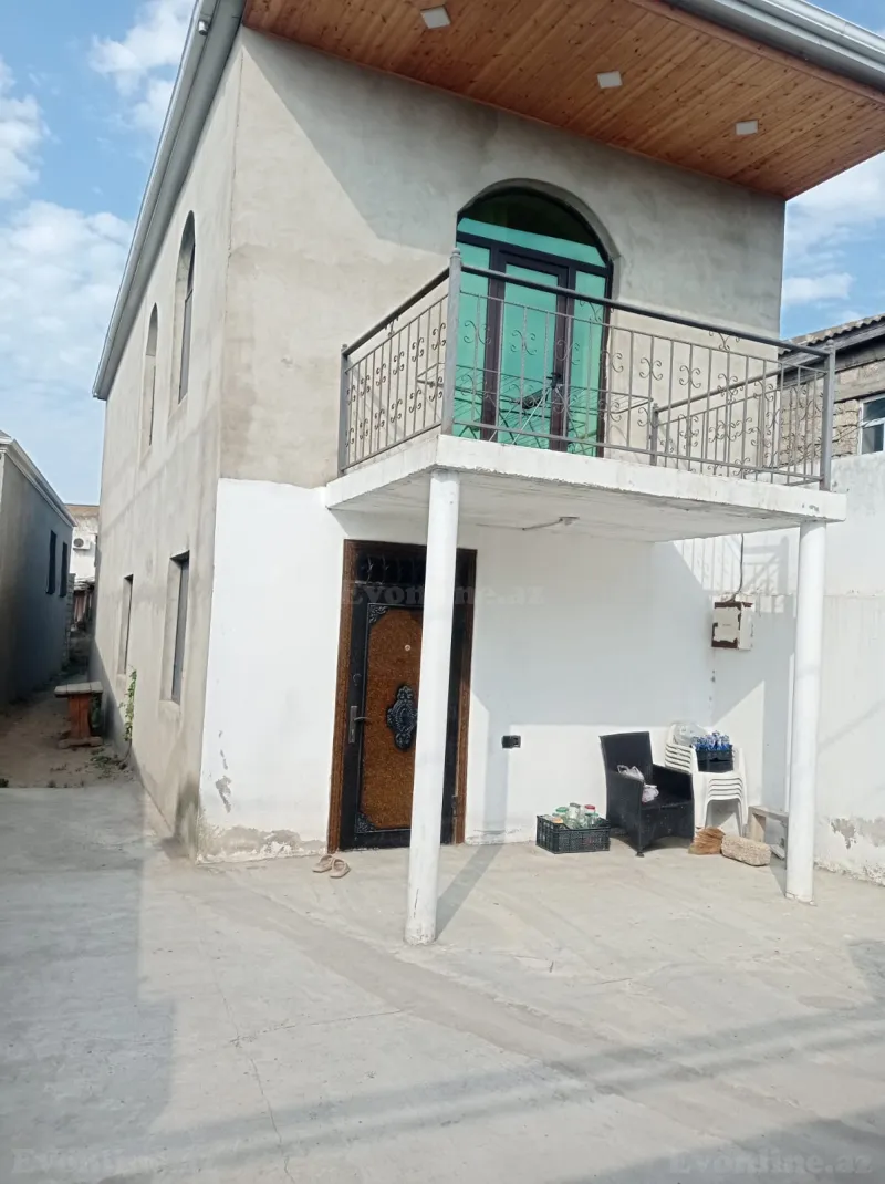 8 otaqlı Həyət evi 200 m² Buzovna Satılır