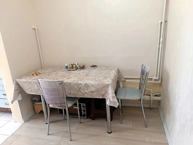 Satılır 3 otaqlı Mənzil Köhnə tikili 48.6 m² Əhmədli m. - şəkil 2