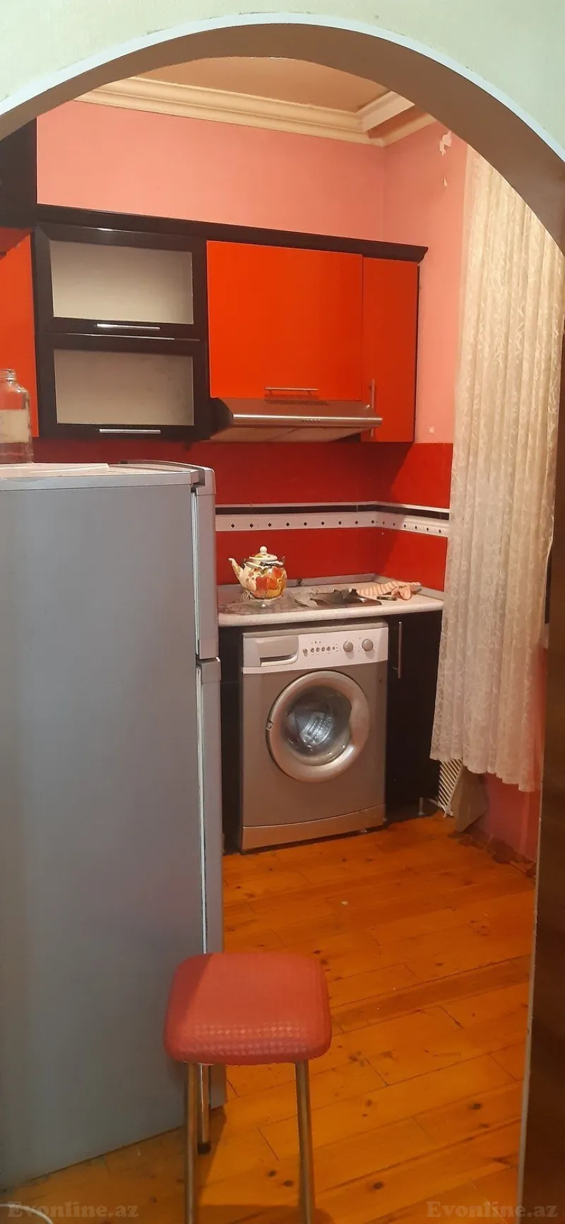 Kirayə verilir 1 otaqlı Mənzil Köhnə tikili 35 m² Memar Əcəmi m. - şəkil 2