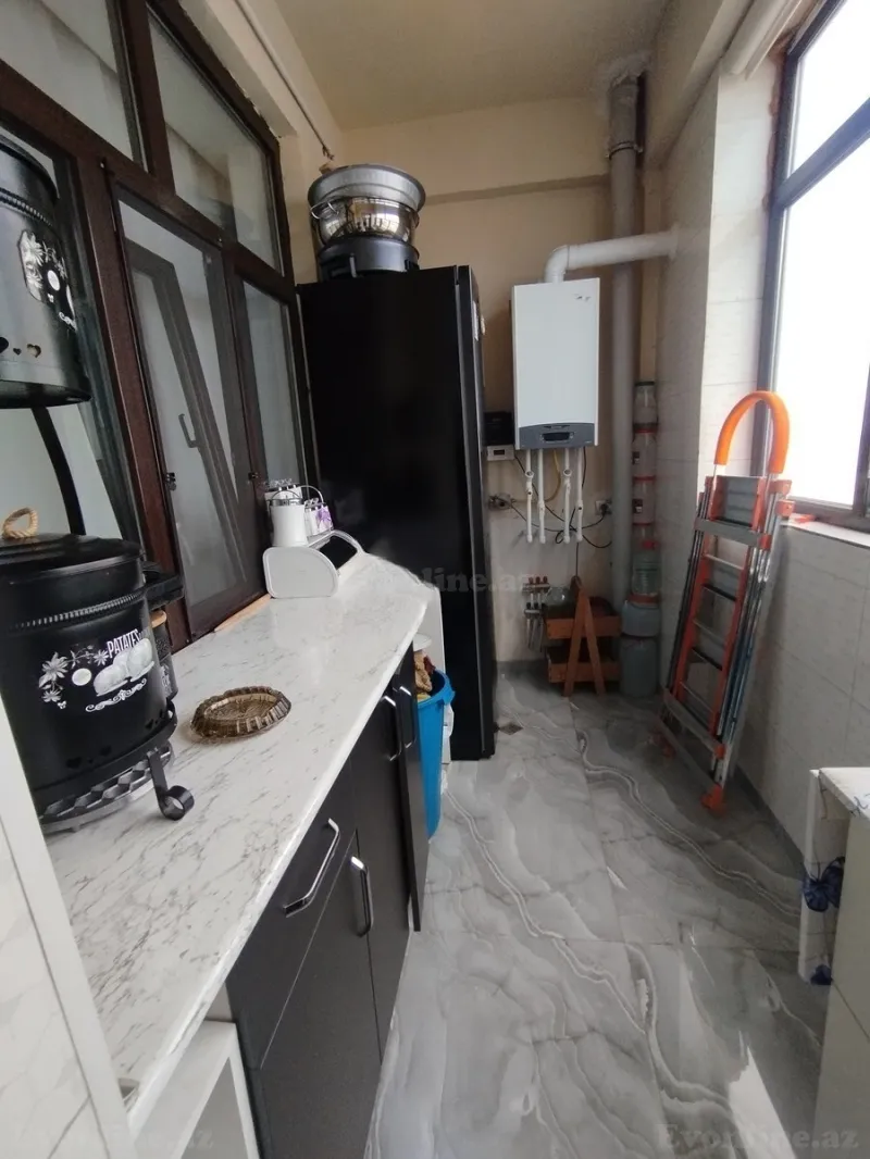 Satılır 3 otaqlı Mənzil Yeni tikili 101 m² Memar Əcəmi m. - şəkil 26