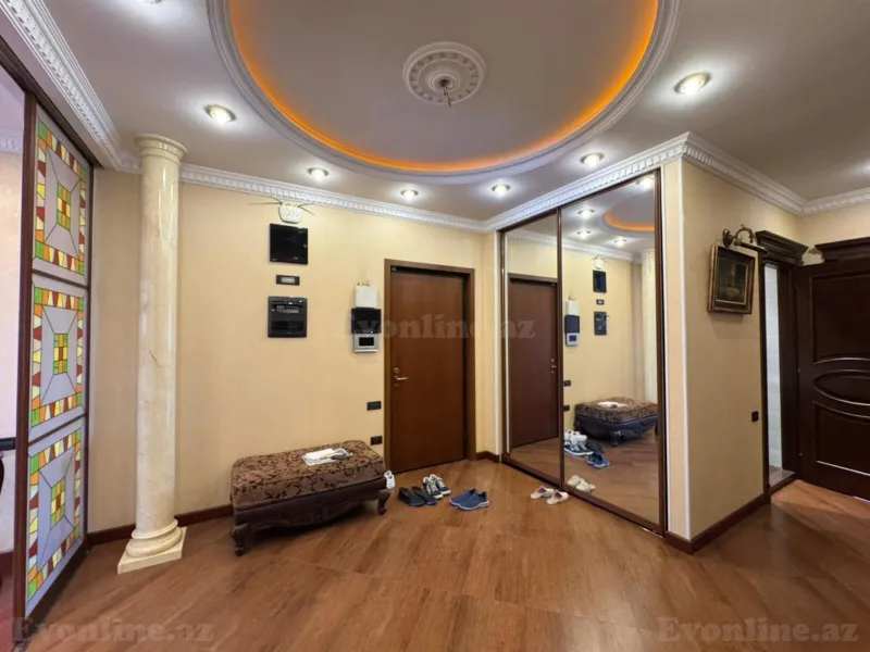 Satılır 7 otaqlı Mənzil Yeni tikili 260 m² Gənclik m. - şəkil 22