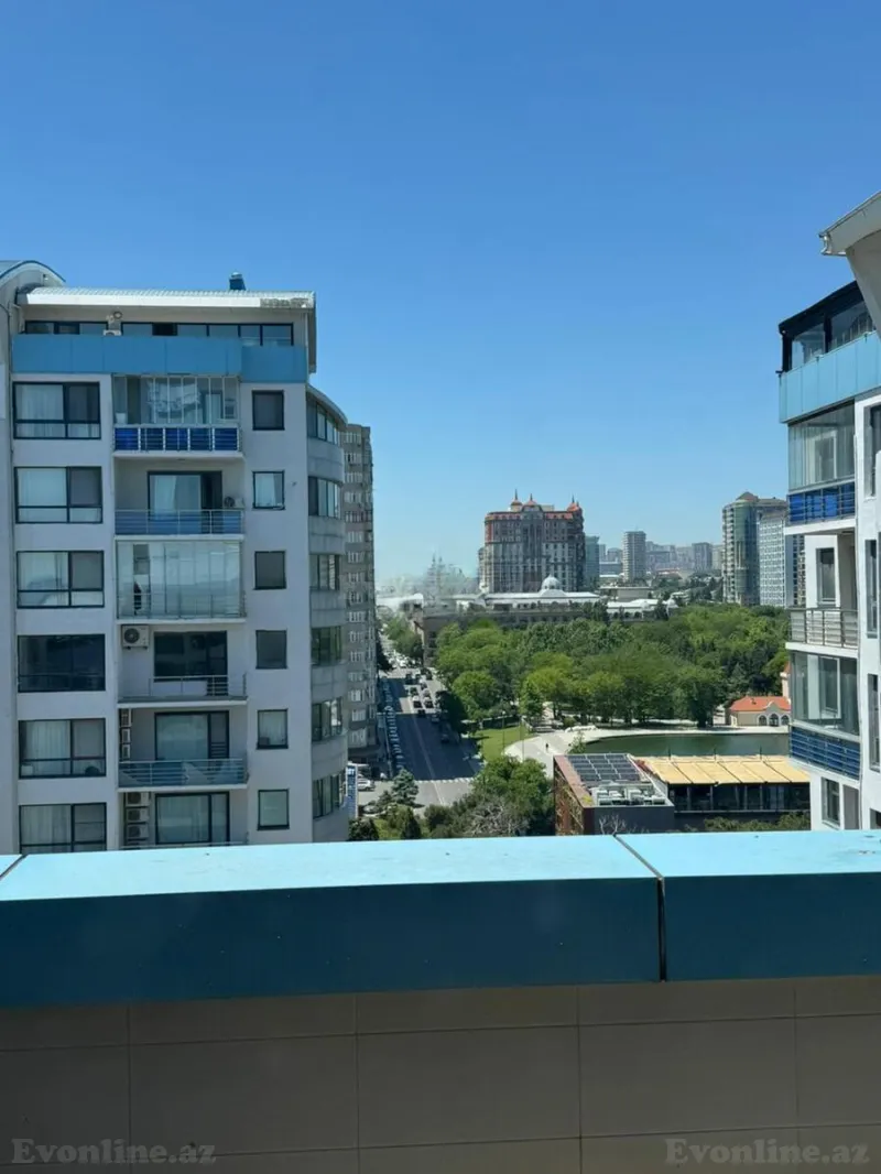 Satılır 7 otaqlı Mənzil Yeni tikili 260 m² Gənclik m. - şəkil 26