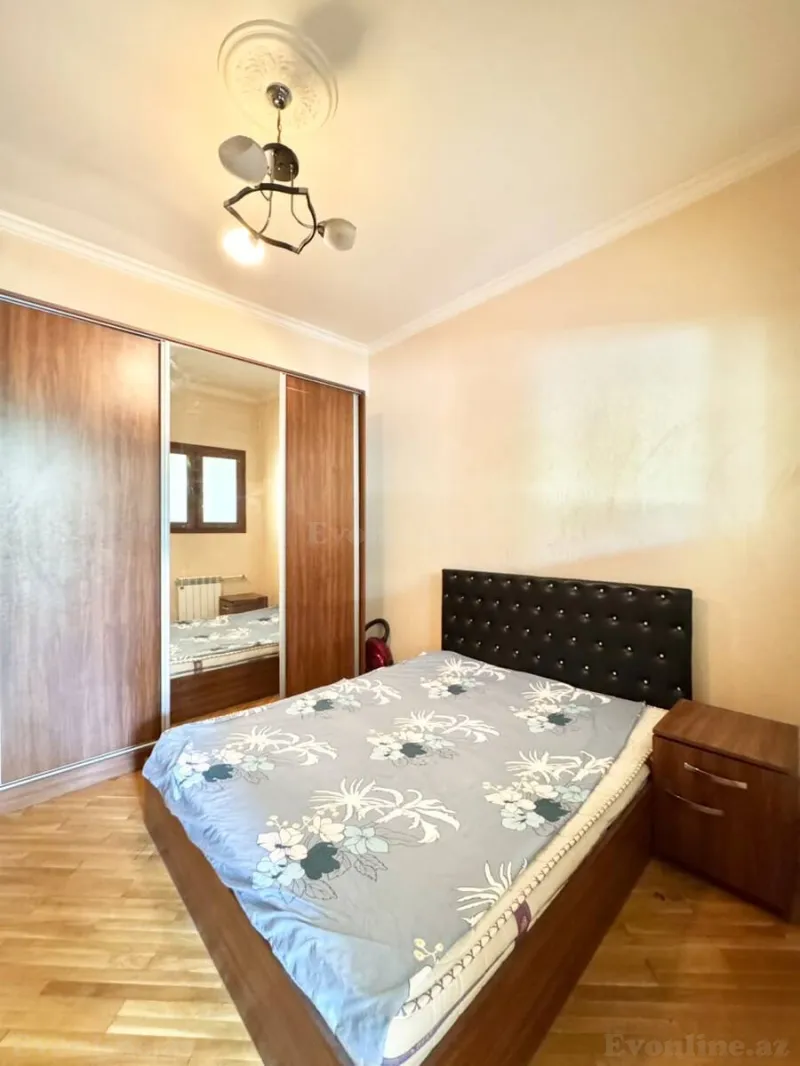 2 otaqlı Mənzil 55 m² İnşaatçılar m. Kirayə verilir