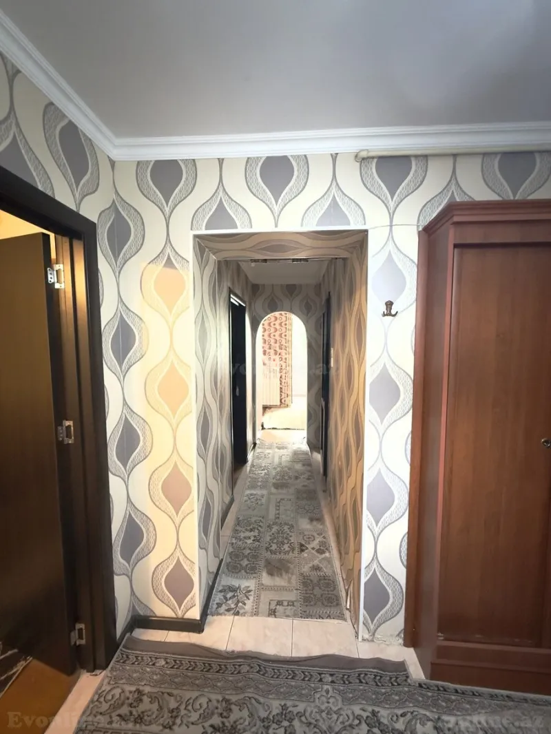 Kirayə verilir 4 otaqlı Mənzil Köhnə tikili 90 m² İnşaatçılar m. - şəkil 7