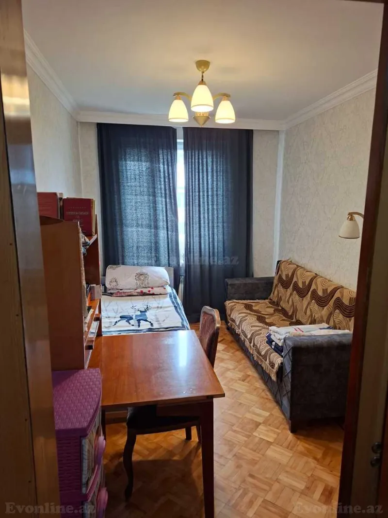 Satılır 3 otaqlı Mənzil Köhnə tikili 70 m² Elmlər Akademiyası m. - şəkil 2
