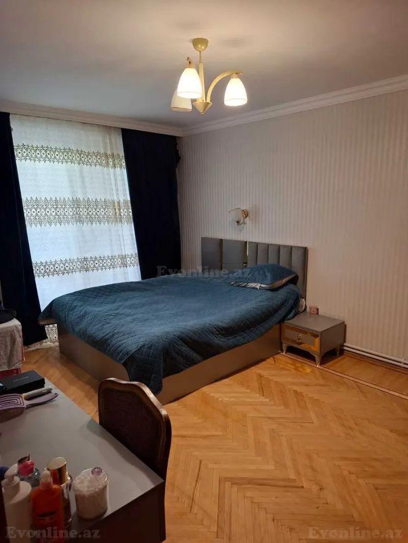 Satılır 3 otaqlı Mənzil Köhnə tikili 70 m² Elmlər Akademiyası m. - şəkil 4