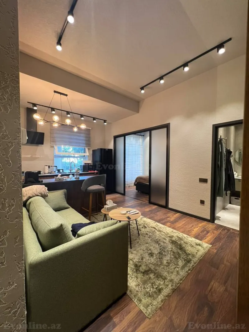 2 otaqlı Mənzil 45 m² Xətai r. Kirayə verilir