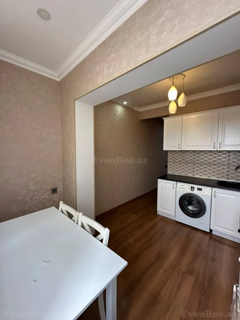 Kirayə verilir 4 otaqlı Mənzil Köhnə tikili 140 m² Xalqlar Dostluğu m. - şəkil 4