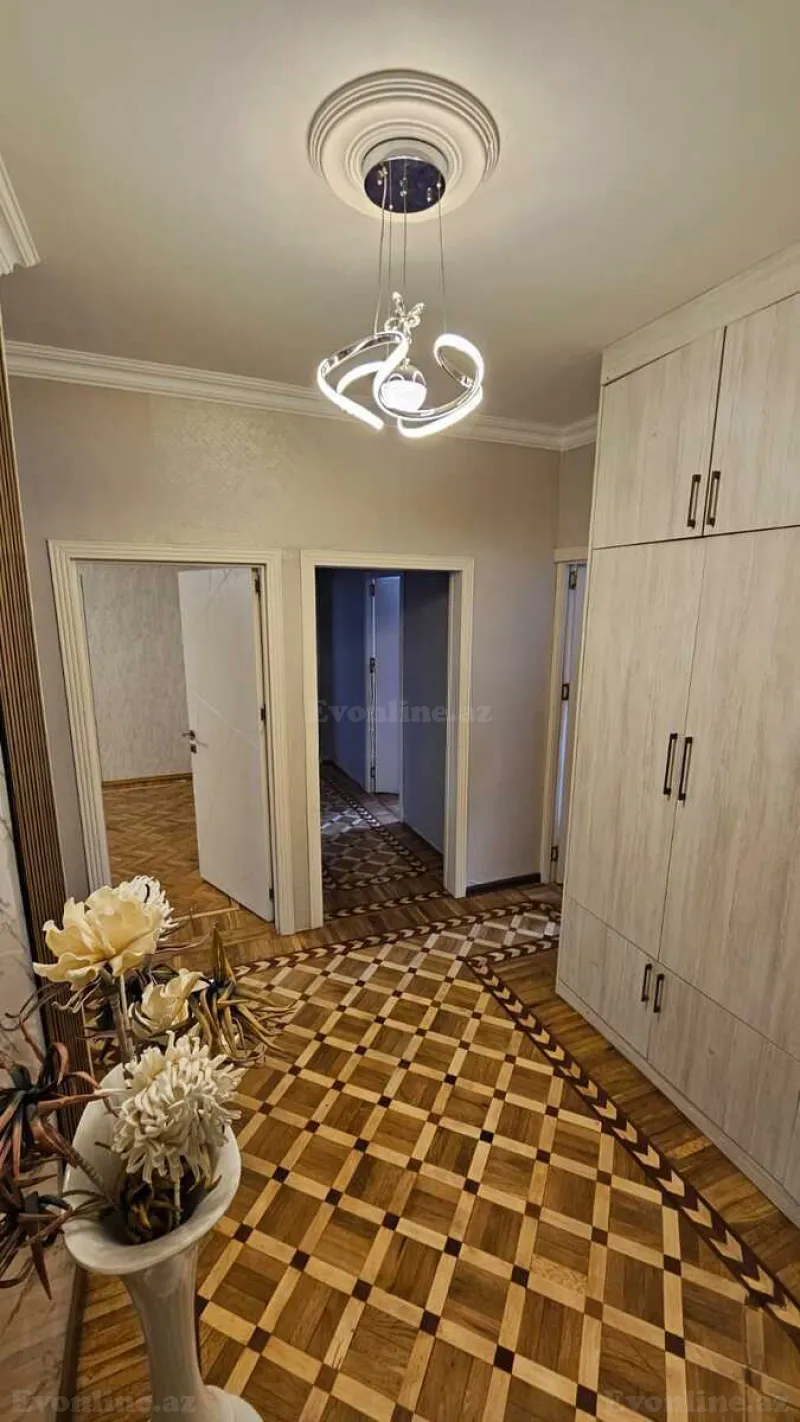 Satılır 5 otaqlı Mənzil Köhnə tikili 120 m² Azadlıq prospekti m. - şəkil 10