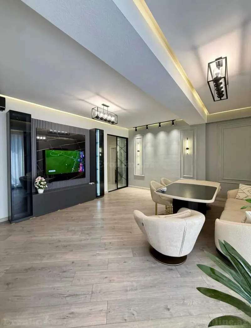 Satılır 3 otaqlı Mənzil Yeni tikili 140 m² 28 May m.