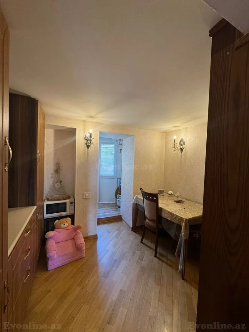 Satılır 3 otaqlı Mənzil Köhnə tikili 92 m² 28 May m. - şəkil 5
