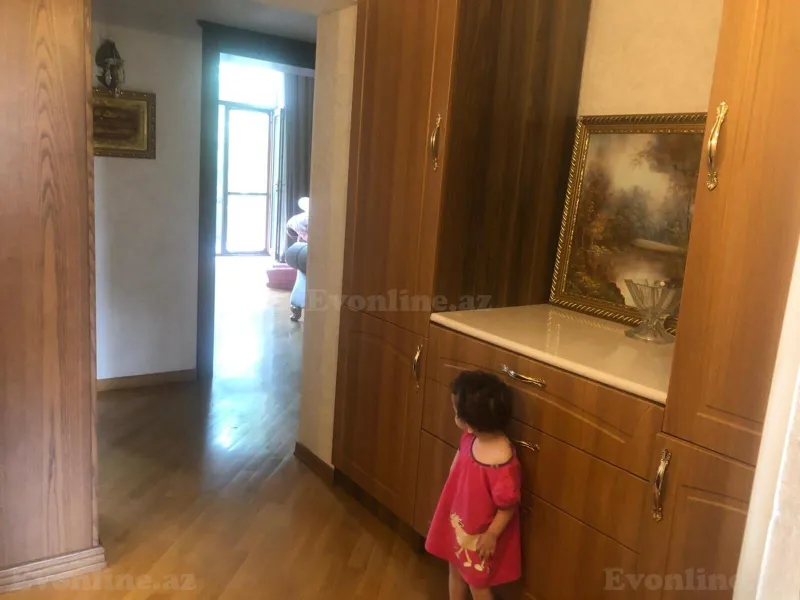 Satılır 3 otaqlı Mənzil Köhnə tikili 92 m² 28 May m. - şəkil 16