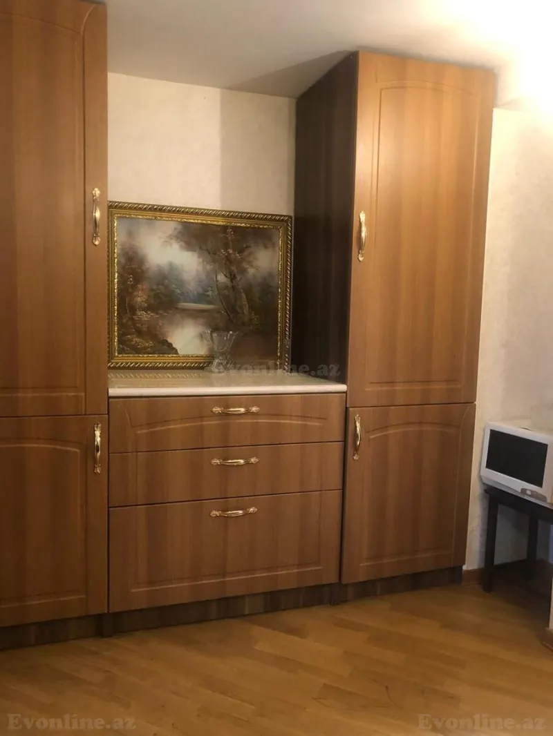 Satılır 3 otaqlı Mənzil Köhnə tikili 92 m² 28 May m. - şəkil 17