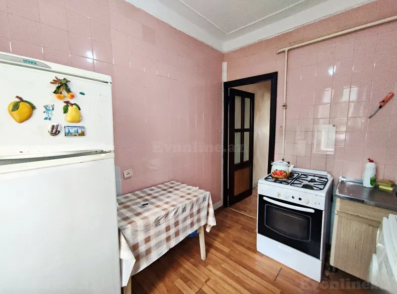 Satılır 3 otaqlı Mənzil Köhnə tikili 85 m² Qara Qarayev m. - şəkil 10