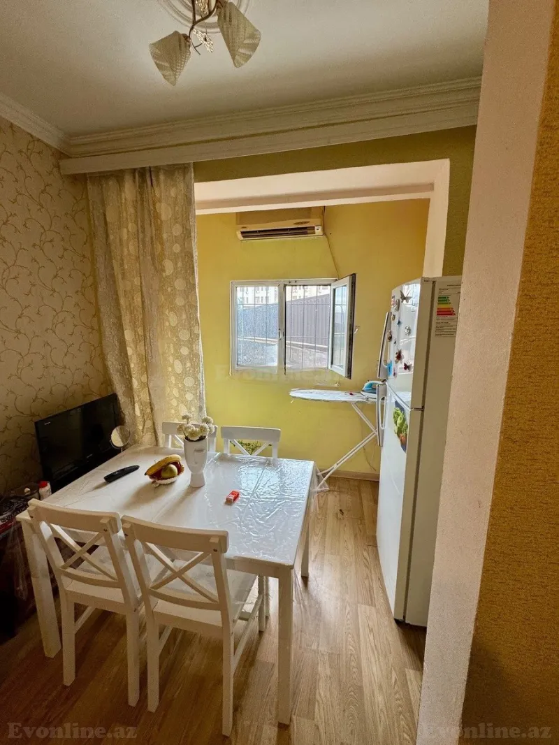 Satılır 2 otaqlı Mənzil Köhnə tikili 40 m² Əhmədli - şəkil 2