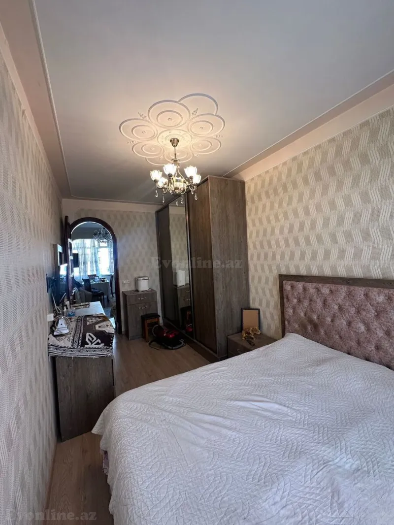 Kirayə verilir 2 otaqlı Mənzil Köhnə tikili 65 m² Gənclik m.