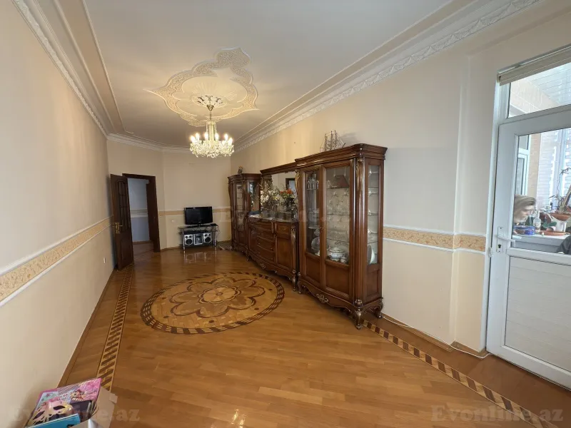 Satılır 3 otaqlı Mənzil Yeni tikili 115 m² Neftçilər m. - şəkil 2