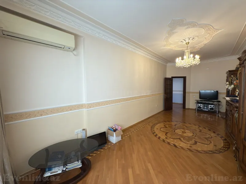 Satılır 3 otaqlı Mənzil Yeni tikili 115 m² Neftçilər m. - şəkil 4