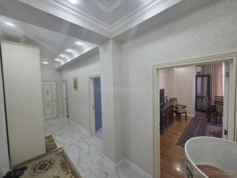 Satılır 2 otaqlı Mənzil Yeni tikili 80 m² Qara Qarayev m. - şəkil 14