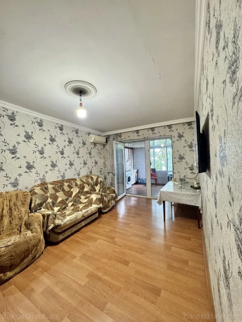 Satılır 2 otaqlı Mənzil Köhnə tikili 50 m² Gənclik m. - şəkil 2