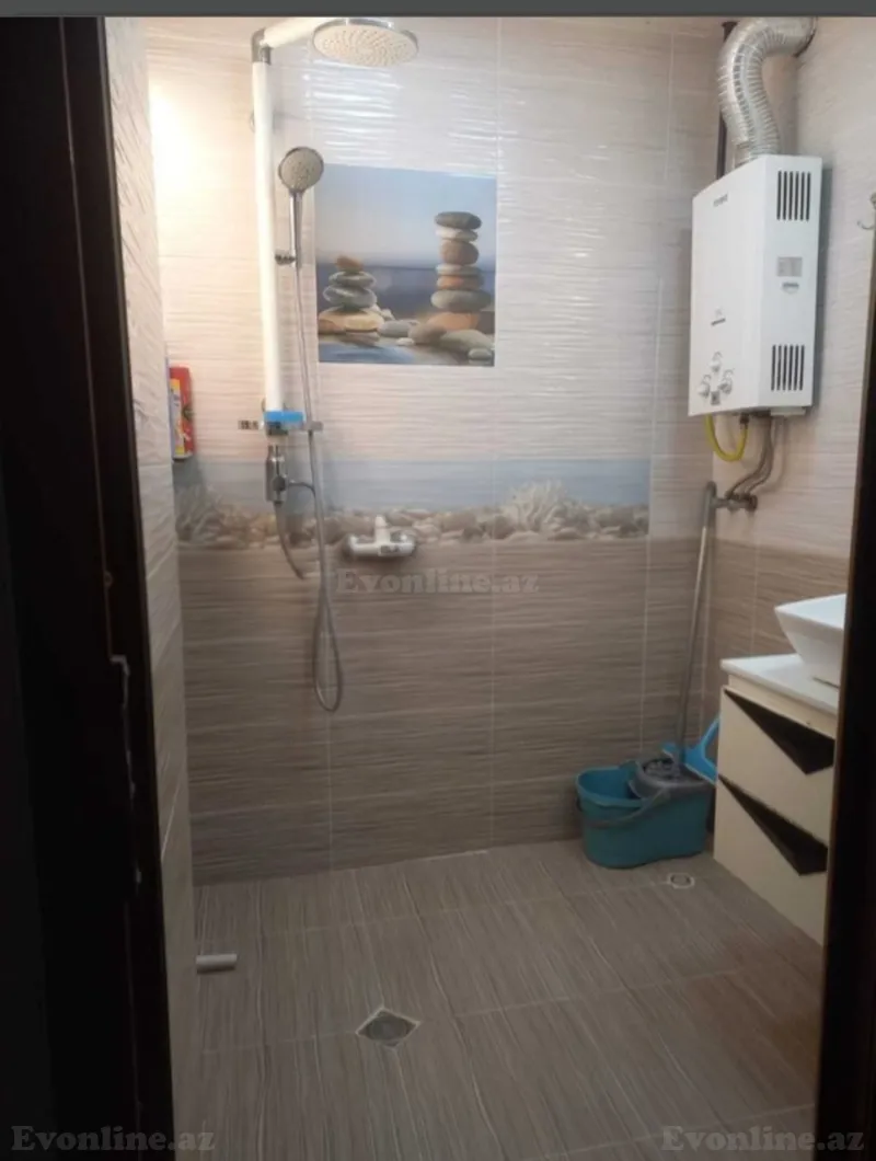 Kirayə verilir 4 otaqlı Mənzil Köhnə tikili 101 m² Q.Qarayev pr. - şəkil 3