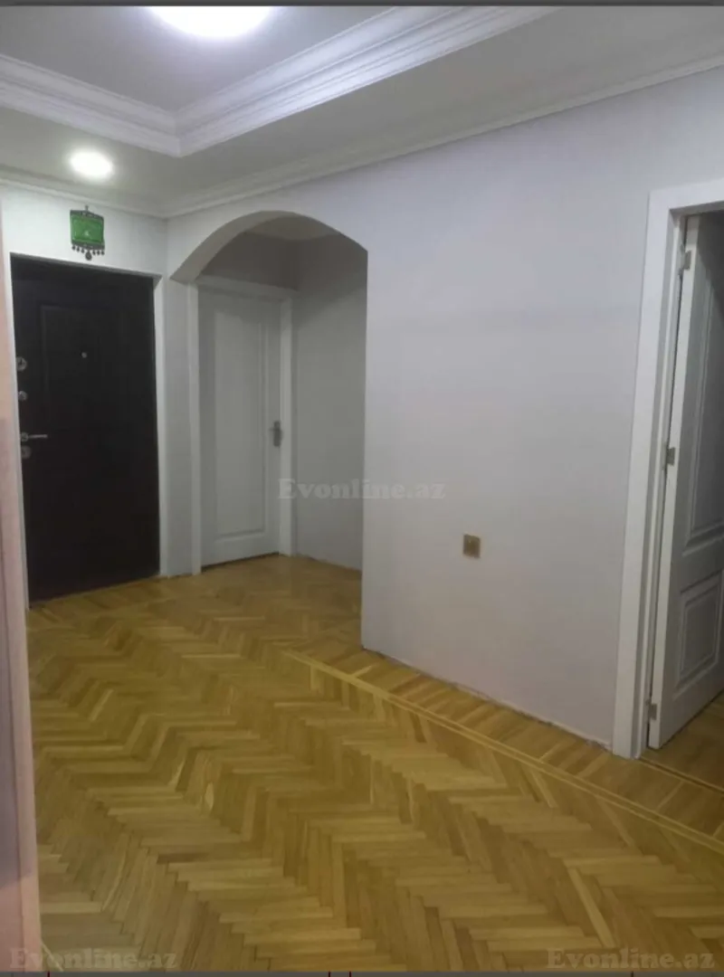 Kirayə verilir 4 otaqlı Mənzil Köhnə tikili 101 m² Q.Qarayev pr. - şəkil 6