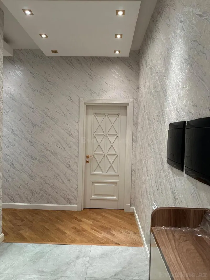 Kirayə verilir 2 otaqlı Mənzil Yeni tikili 70 m² Memar Əcəmi m. - şəkil 24